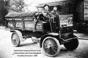 Coca-Cola_antiga_carro_caminhao_garrafa